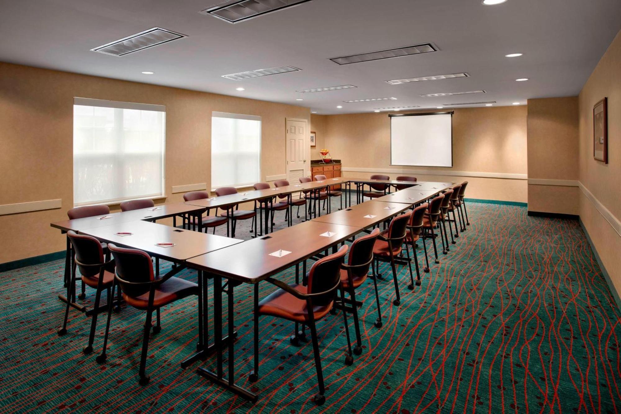 Residence Inn By Marriott Saratoga Springs Exterior photo